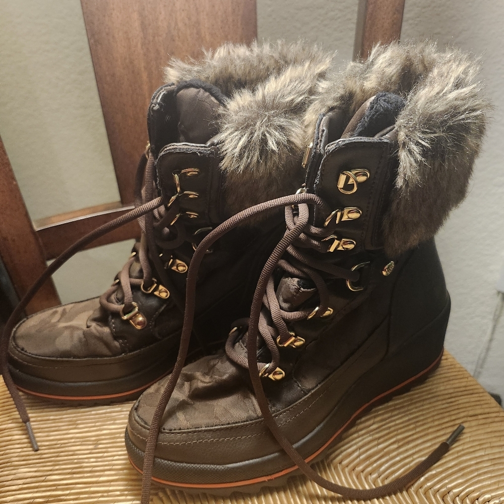 💖💖💖Guess Brown Faux-Fur Lace-Up Winter Boots💖💖💖